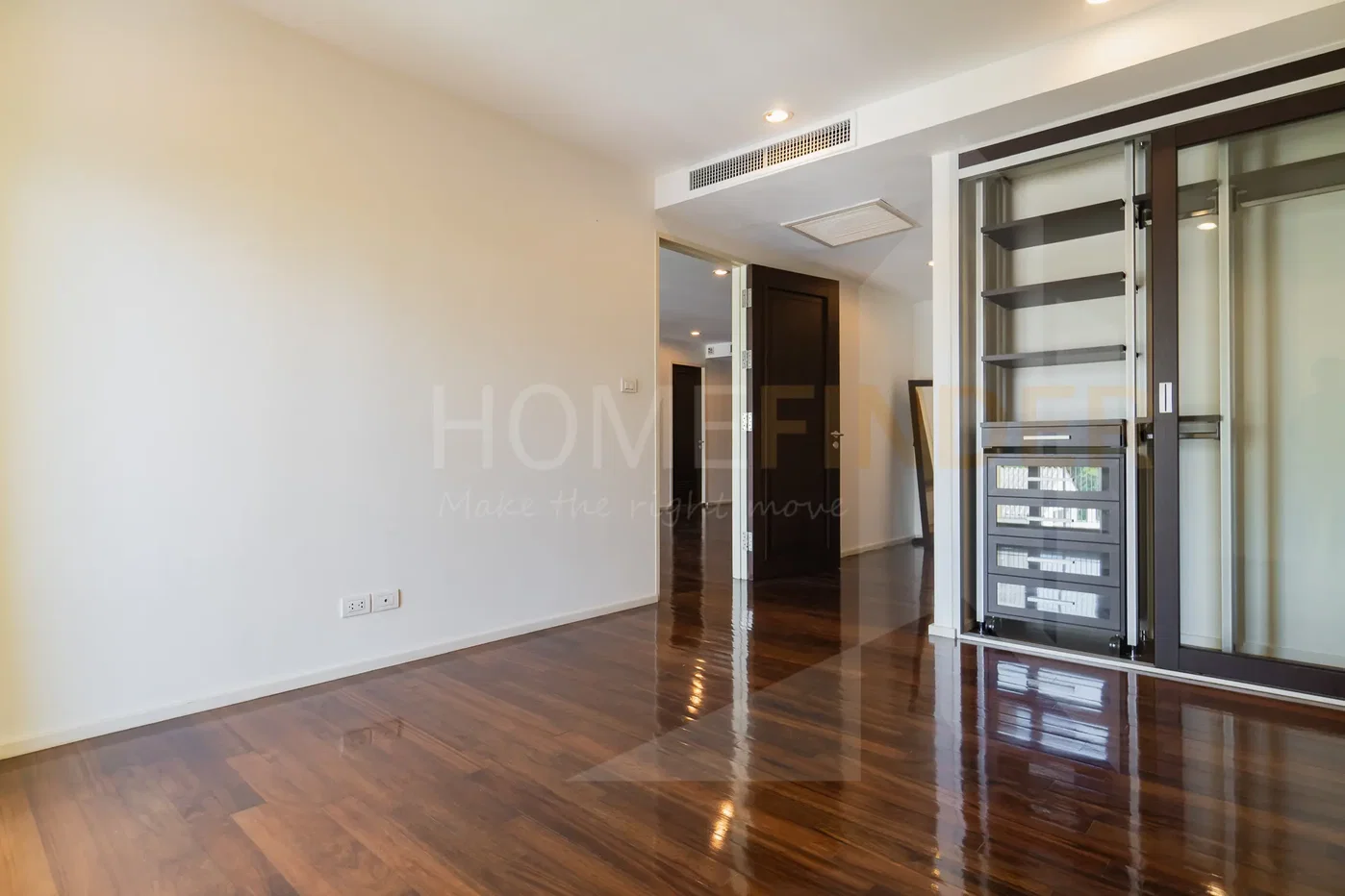 picture Silver Heritage 2 bedrooms, for rent - 11/20