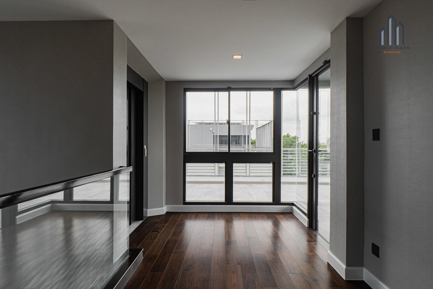 picture 95E1 - Ninety Five East One 4 bedrooms, for sale - 24/25