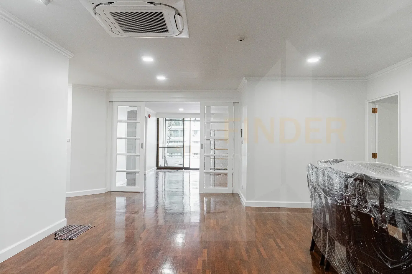 picture City Lakes Tower Sukhumvit 16 3 bedrooms, for rent - 4/15