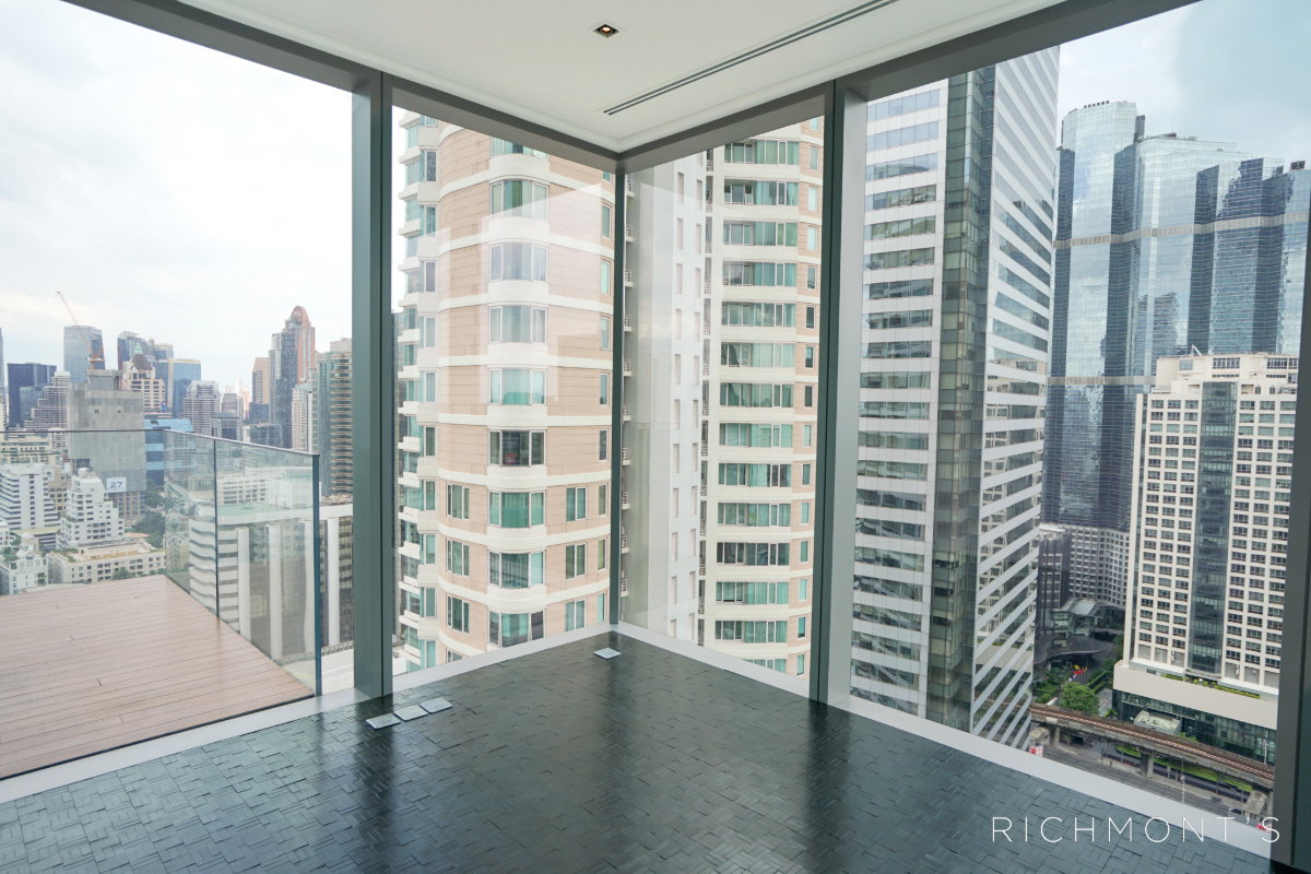 picture The Ritz Carlton Residences Bangkok, 3 Bedrooms - 2/9