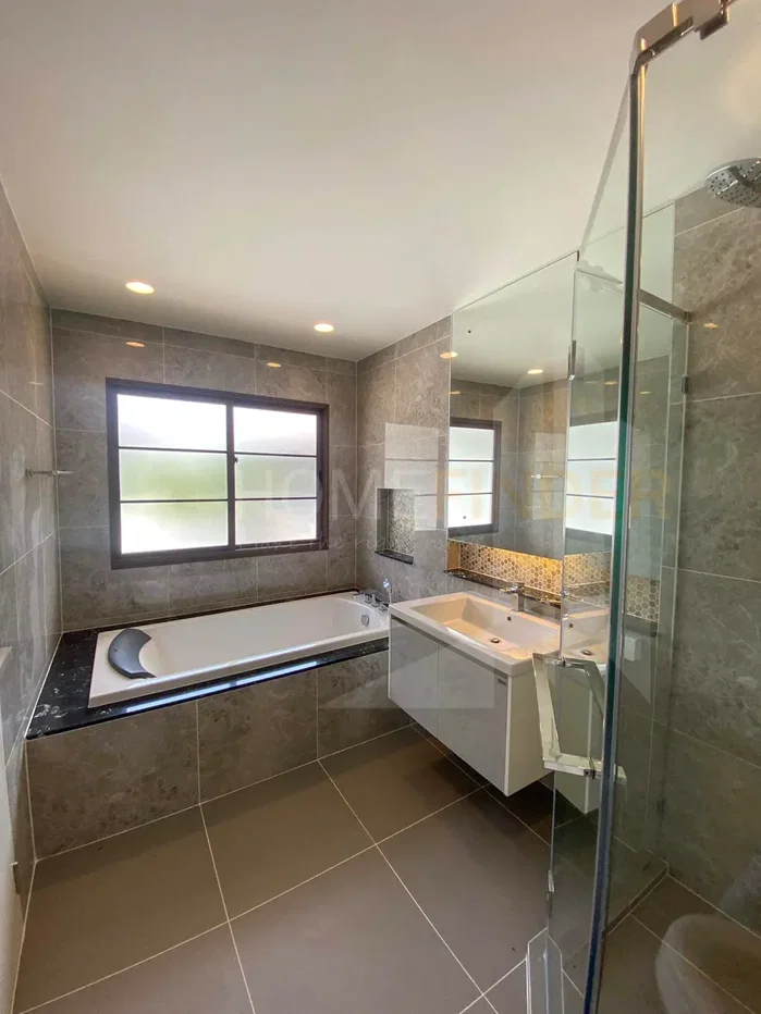 picture Setthasiri Phahol-Watcharapol 4 bedrooms, for sale - 12/15