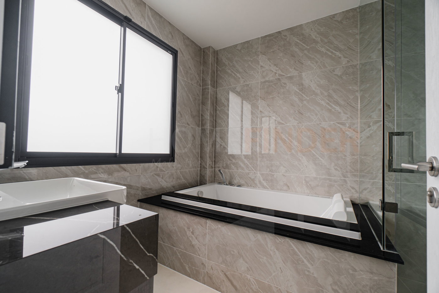 picture Grand Bangkok Boulevard Ratchaphruek - Pinklao 5 bedrooms, for sale - 18/20