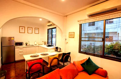 เช่าทาวน์โฮม ม.มหิดล เขตพญาไท : Townhome Ploenchit 4 bedrooms, for rent