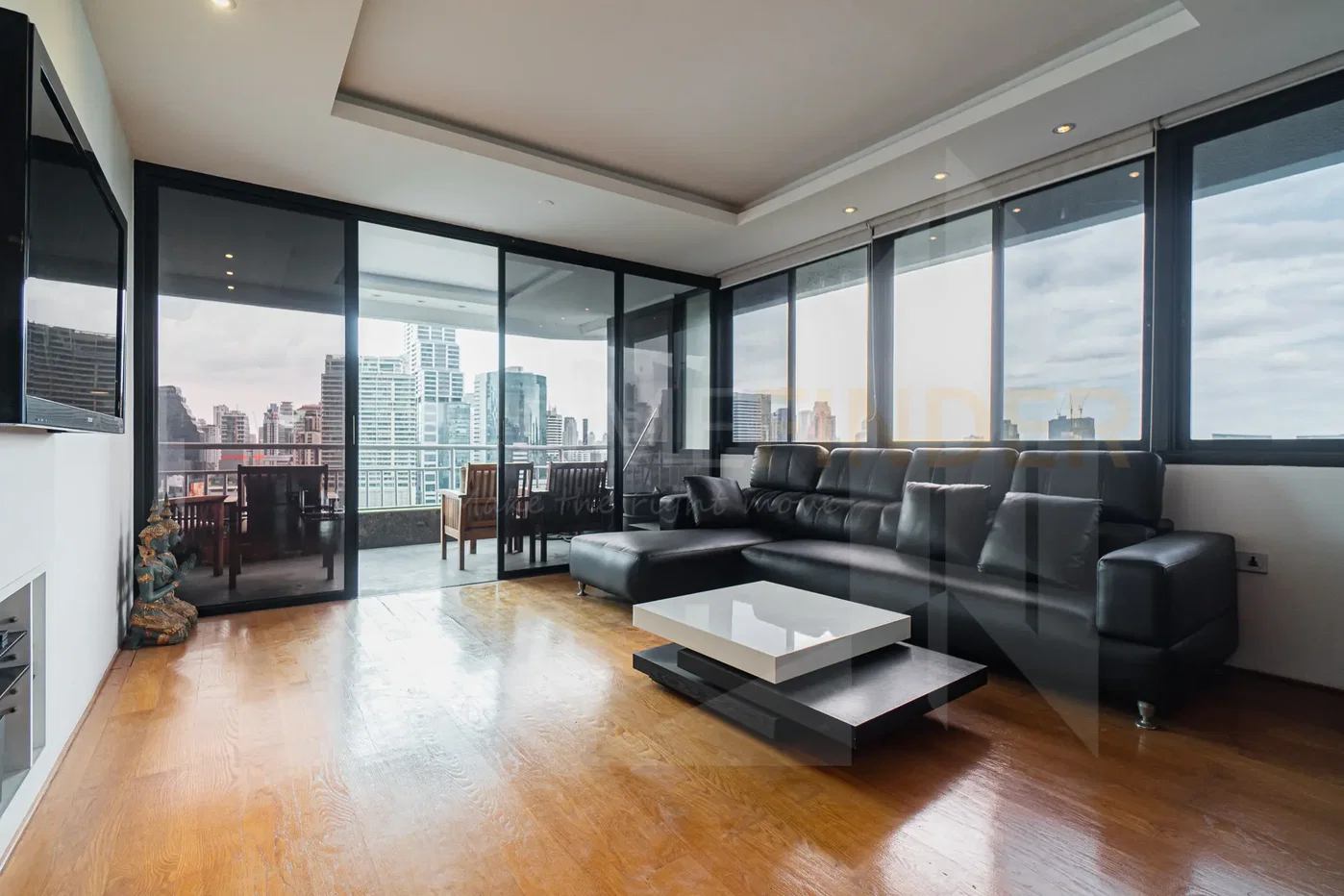 picture Lake Green 2 bedrooms, for rent - 1/10