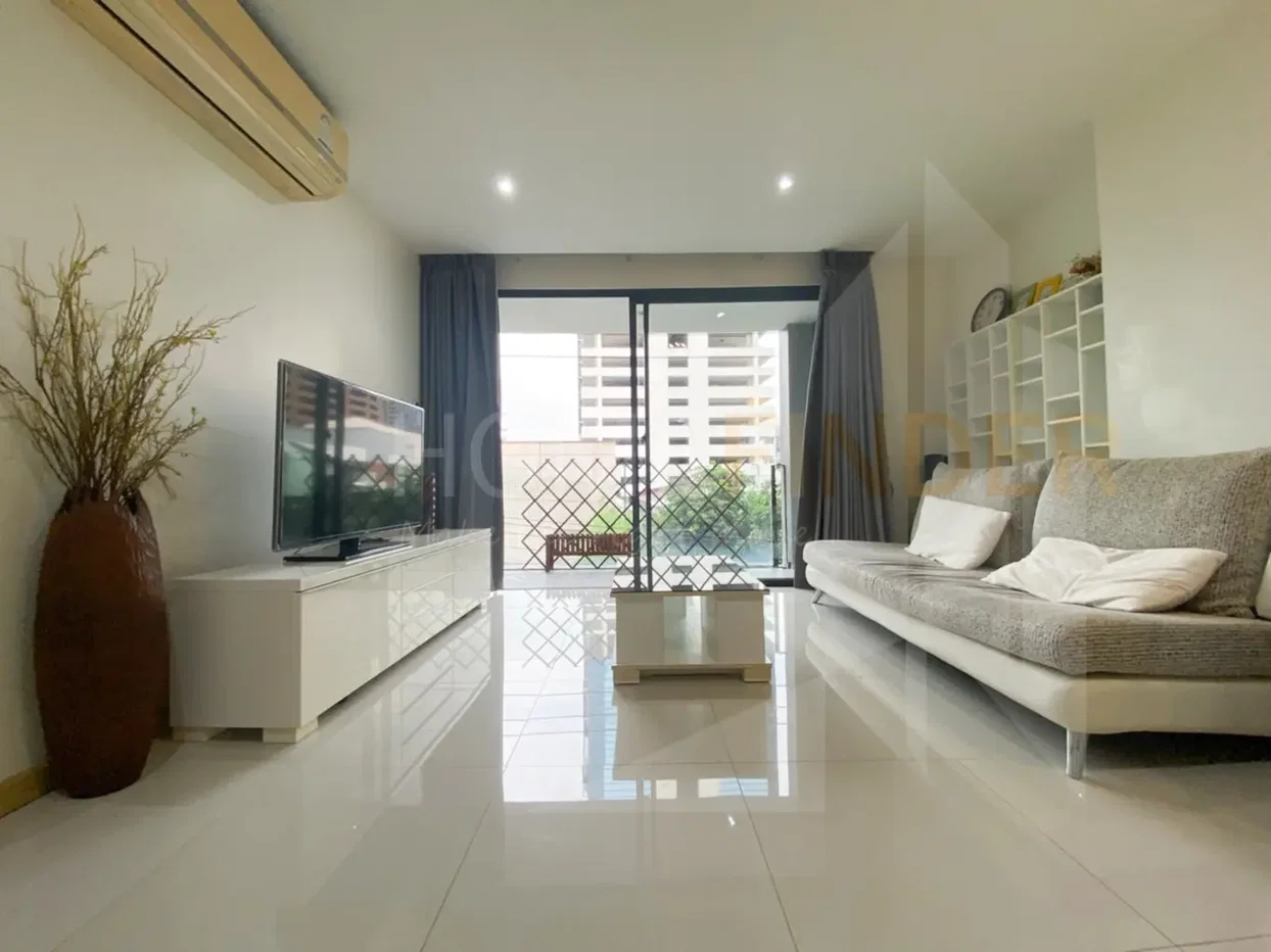 picture SOCIO Reference 61 2 bedrooms, for rent - 1/6