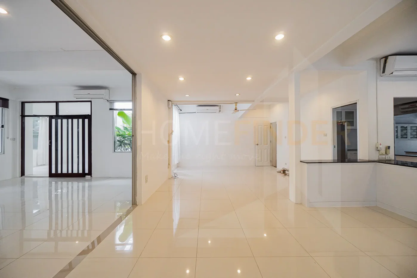 รูป House Ekkamai 5 bedrooms, for rent - รูปที่ 2/10