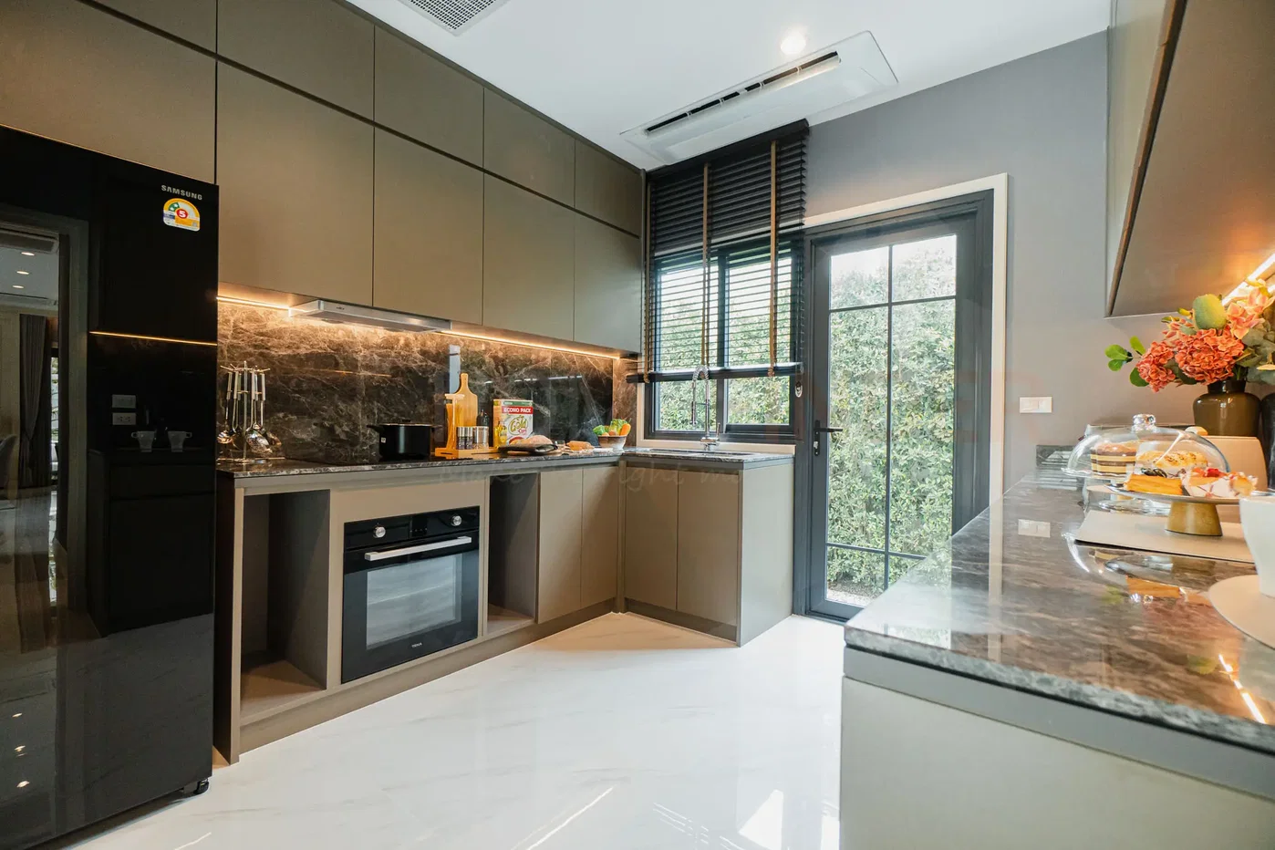 รูป Gramour Sathorn 5 bedrooms, for sale - รูปที่ 6/25