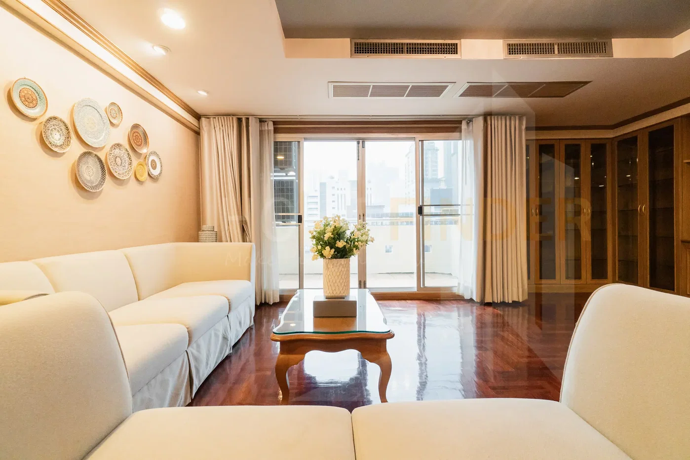 picture 33 Residence 2 bedrooms, for rent - 1/16
