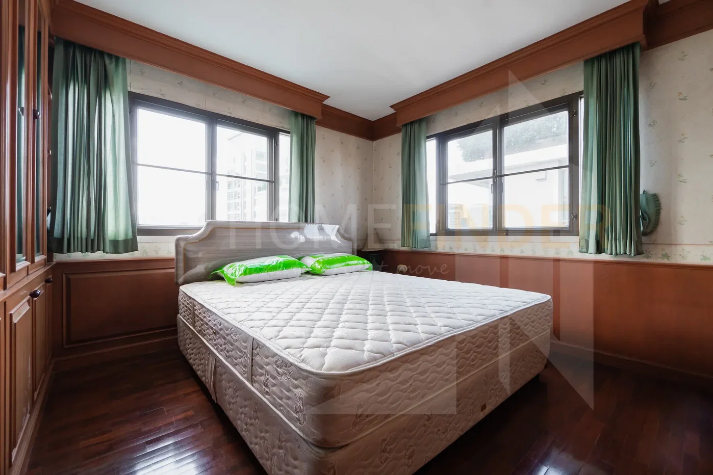 picture Top View Tower condominium 2 bedrooms, for rent - 8/14