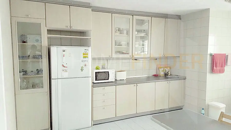 picture Newton Tower 2 bedrooms, for rent - 10/13