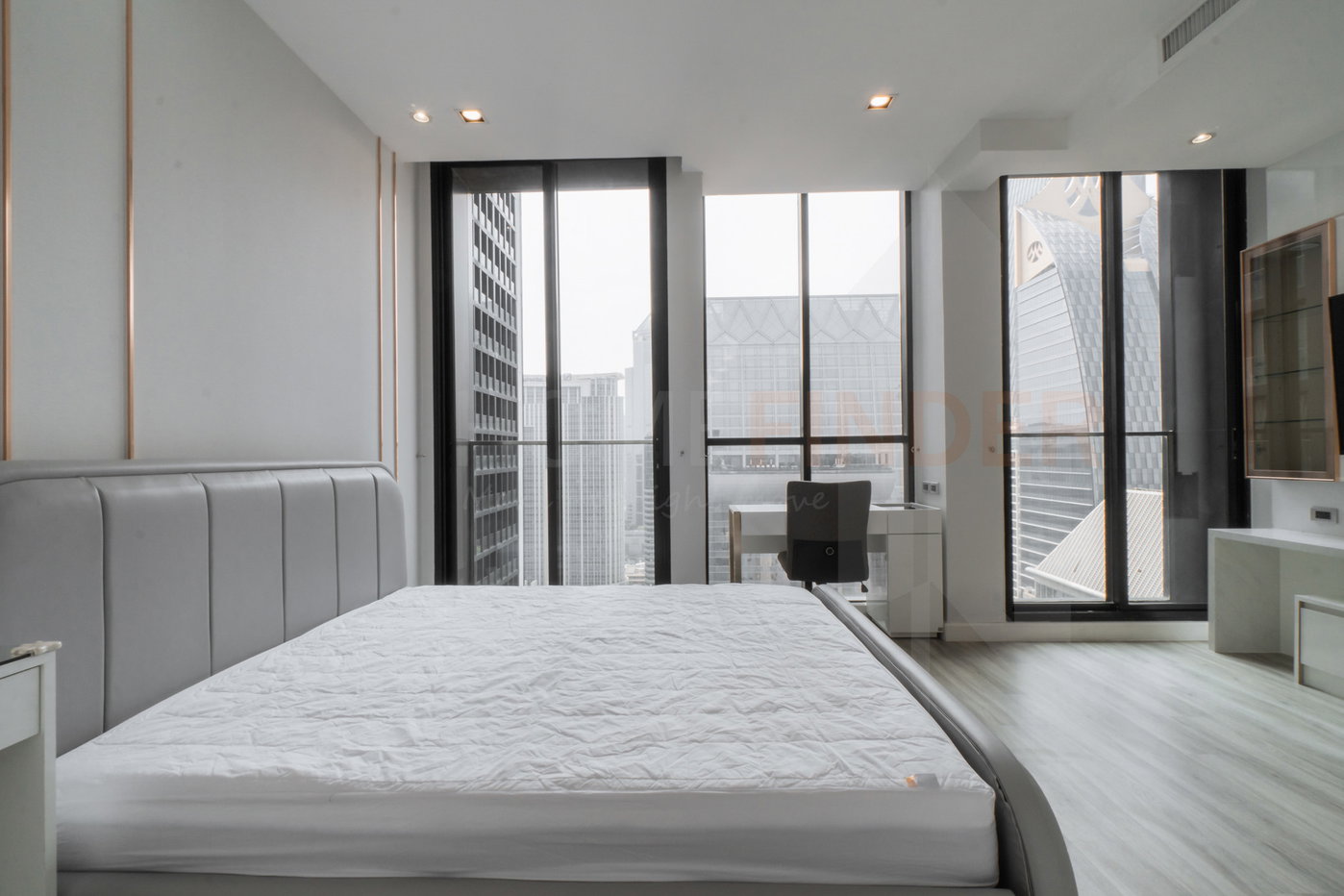 picture Noble Ploenchit 1 bedroom, for rent - 5/22