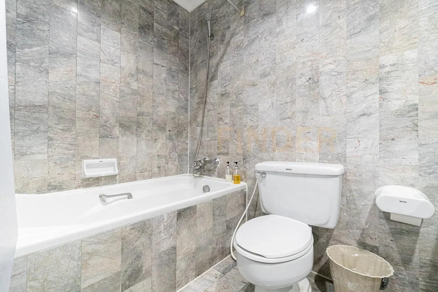 รูป Trinity Complex 2 bedrooms, for rent - รูปที่ 14/15