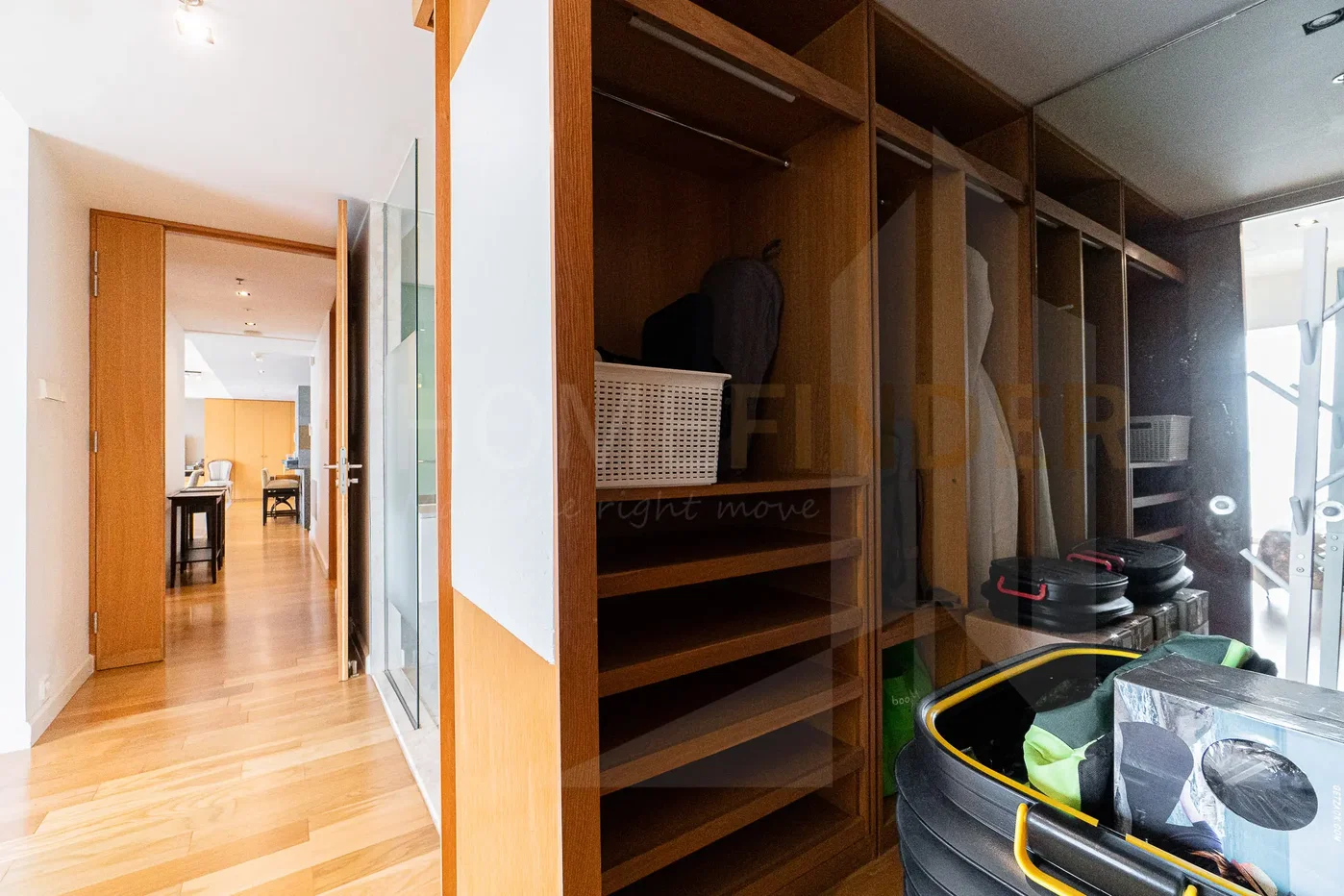 picture The Met 3 bedrooms, for sale - 8/11