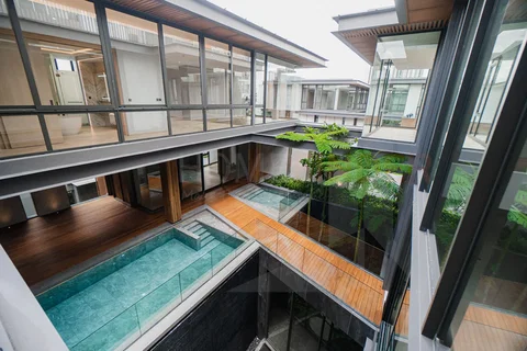 SONLE Residences 6 bedrooms, for sale
