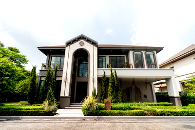 บ้านเดี่ยว เดอะ บริโอ้ มอลล์ : Grand Bangkok Boulevard Na Utthayan 4 bedrooms, for sale
