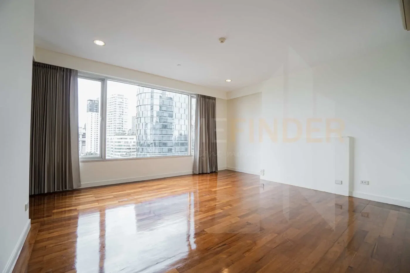 picture Hampton Thonglor 10 4 bedrooms, for rent - 3/9