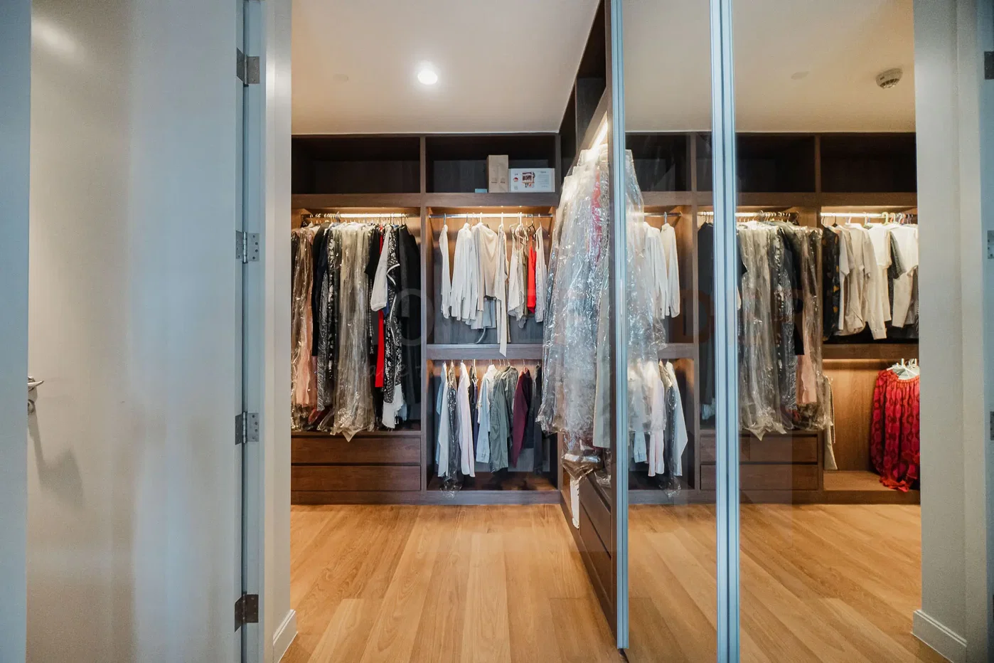 picture 185 Rajdamri 3 bedrooms, for sale - 12/24