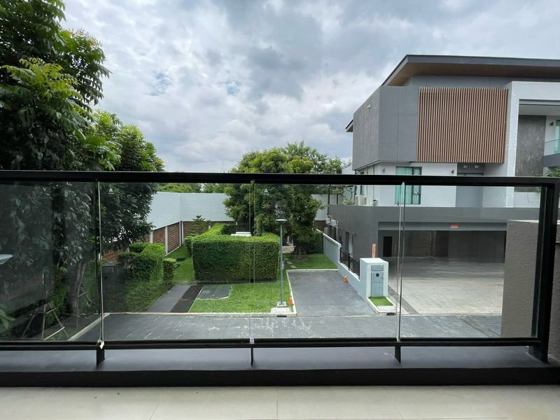 รูป 🧡💚(ขาย) บ้านหรูสุขุมวิท | 3 ชั้น หลังริม Private Zone | 28 ล้านบาท - รูปที่ 13/20