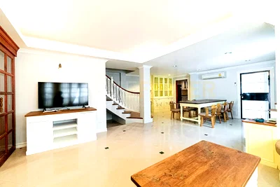 Houses for rent : Fantasia Villa 2 4 bedrooms, for rent