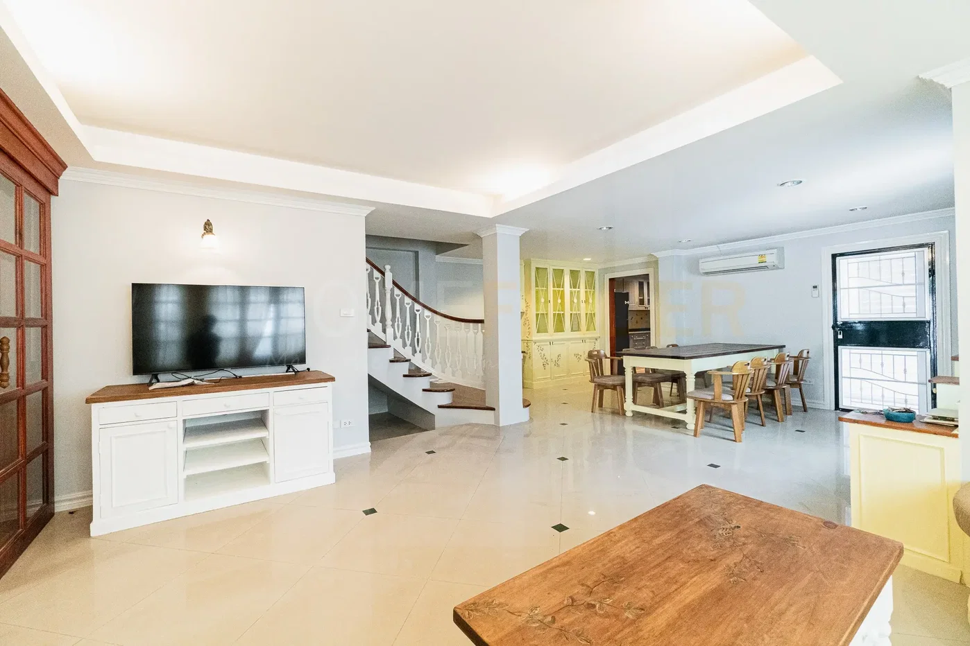 picture Fantasia Villa 2 4 bedrooms, for rent - 1/16