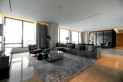 คอนโดให้เช่า : Sindhorn Residence 4 bedrooms, for rent
