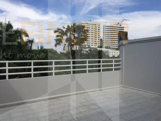 รูป Townhouse Sukhumvit 61 3 bedrooms, for rent - รูปที่ 16/17