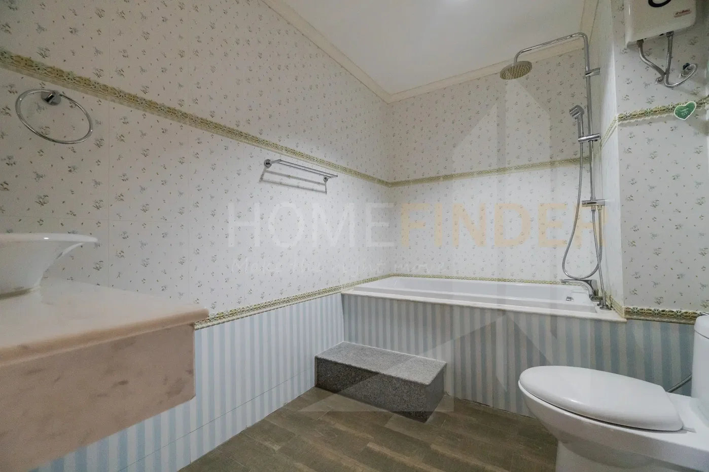 รูป Baan Klang Krung Thonglor- Spacious 4 bedroom house for rent in Thong lo, Bangkok 4 bedrooms, for rent - รูปที่ 36/39