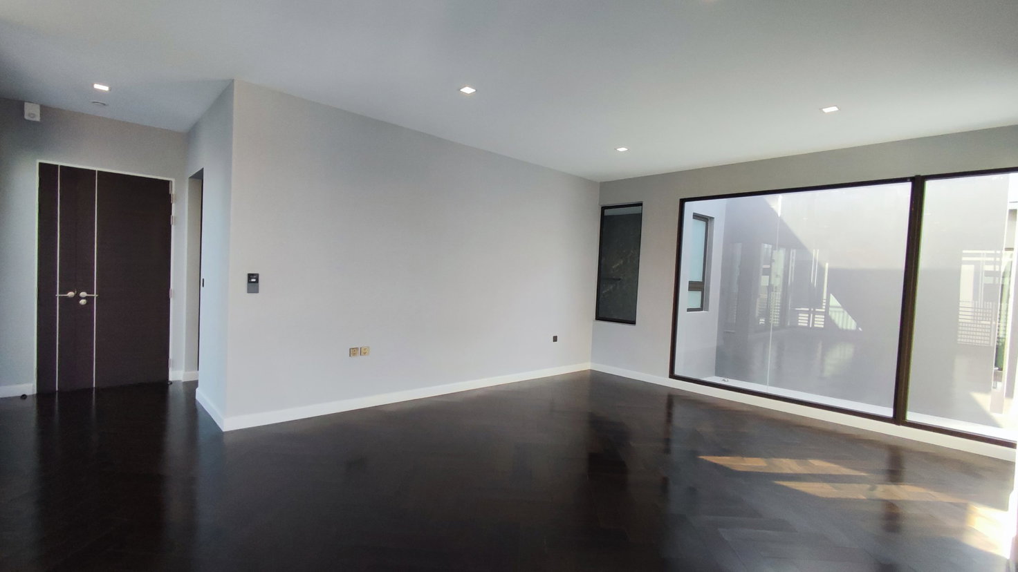 picture 95E1 - Ninety Five East One 4 bedrooms, for sale - 20/25
