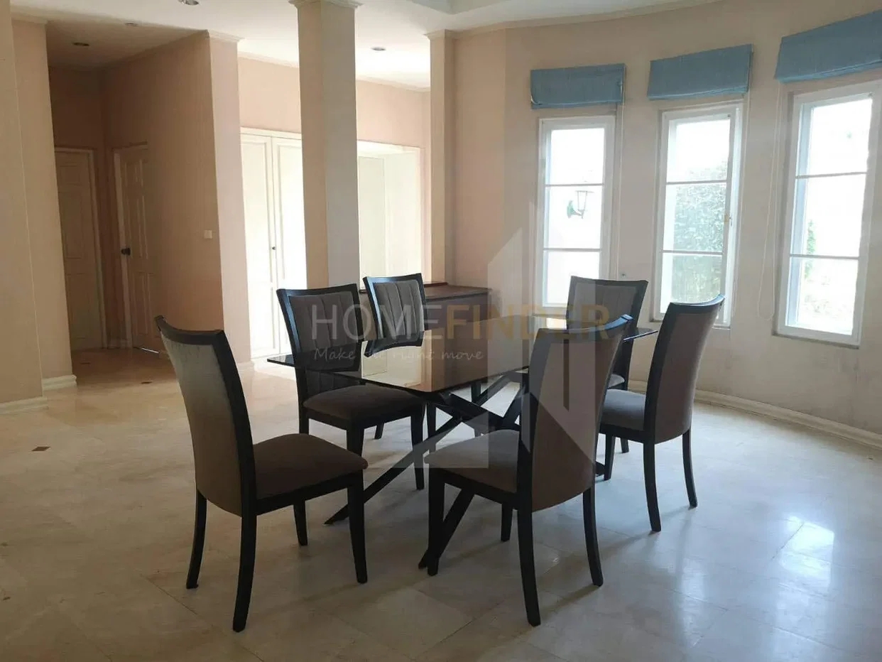 picture House in Laddawan Village 5 bedrooms, for rent - 6/7