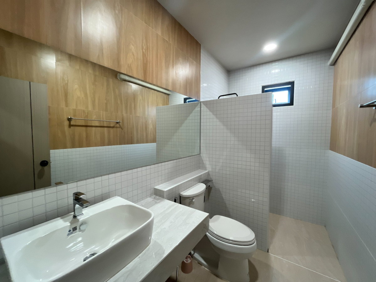รูป บ้านเดี่ยวสไตล์โมเดิร์นให้เช่า ใกล้ SBS International School & Kad Farang | หางดง เชียงใหม่ - รูปที่ 22/33