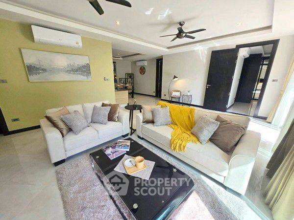 รูป วิลล่า 4 ห้องนอน ขนาด 246 ตร.ม. Whispering Palms Pattaya สำหรับขาย (ID 3256101) - รูปที่ 15/15