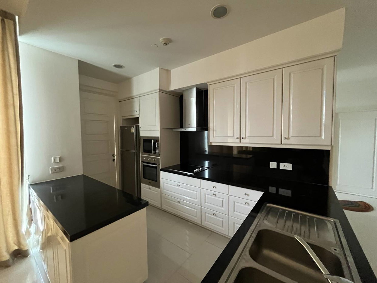 picture Royce Private Residences 2 bedrooms, for rent - 2/10