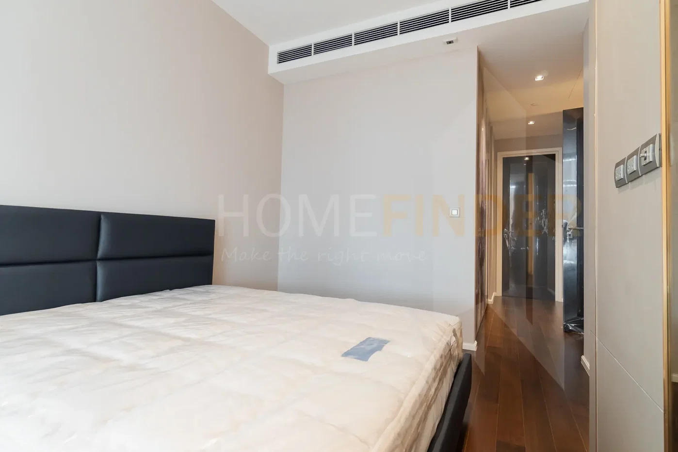picture The Diplomat 39 2 bedrooms, for rent - 3/17