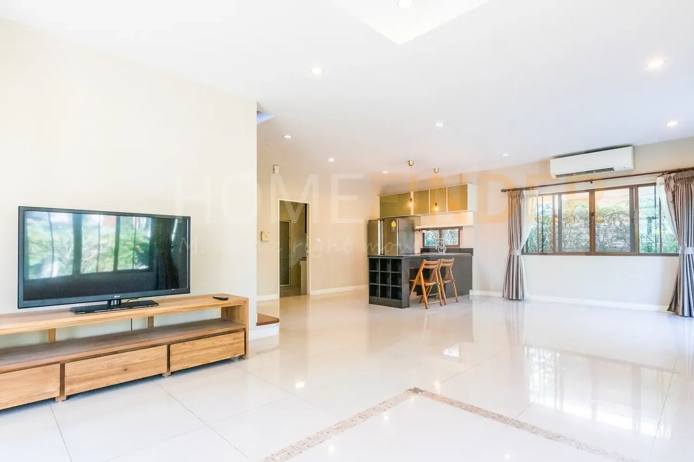 picture Setthasiri Bangna-Wongwaen 3 bedrooms, for rent - 1/11