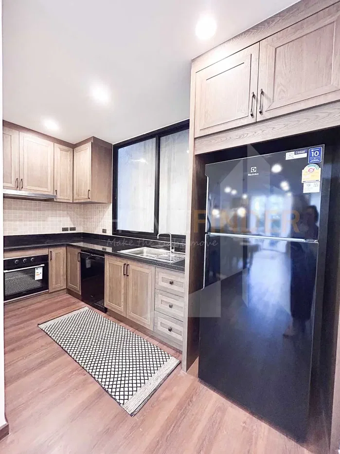 รูป Townhouse in Silom Soi11 3 bedrooms, for rent - รูปที่ 2/12
