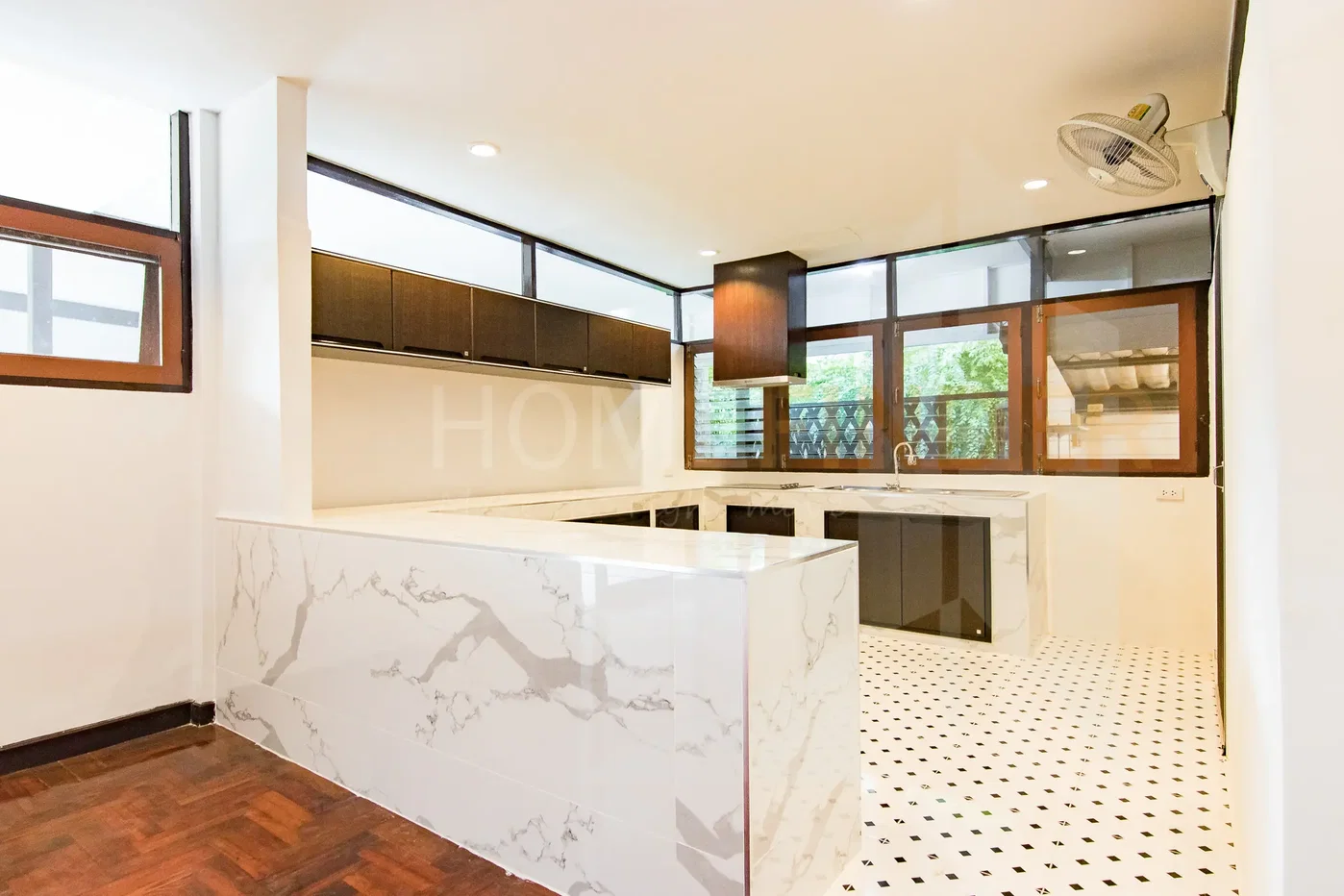 รูป House Thonglor 1 4 bedrooms, for rent - รูปที่ 30/48