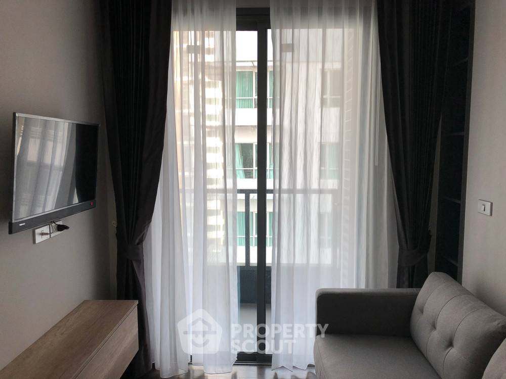 รูป คอนโด 1-ห้องนอน ที่ เดอะ ลุมพินี 24 ใกล้ BTS พร้อมพงษ์ (ID 302683) - รูปที่ 1/10
