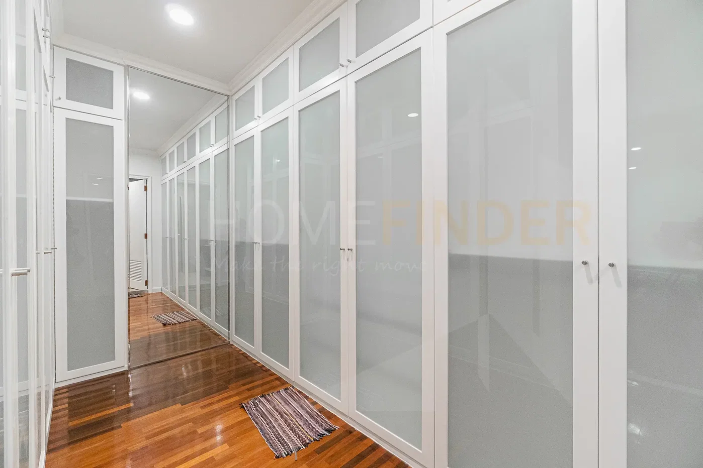 picture City Lakes Tower Sukhumvit 16 3 bedrooms, for rent - 9/15