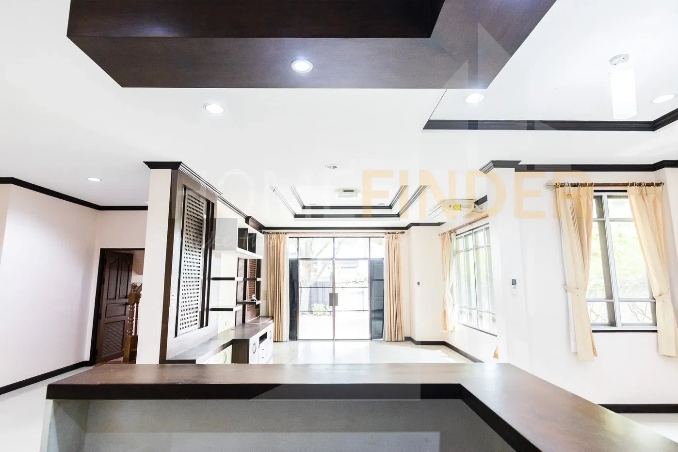 picture House Ekamai 10 4 bedrooms, for rent - 6/16