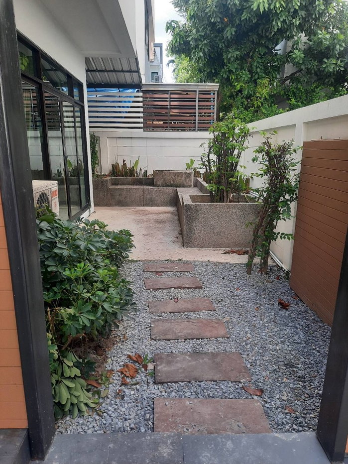 รูป jo607 บ้านแฝด 3 ชั้น พร้อมเฟอร์นิเจอร์ ให้เช่า เวอรีเดียน ราชพฤกษ์ ใกล้ป้อม รปภ. Master Bedroom ใหญ่ทั้งชั้น พร้อม Walk-in Closet และพื้นที่ข้างบ้าน - รูปที่ 7/12