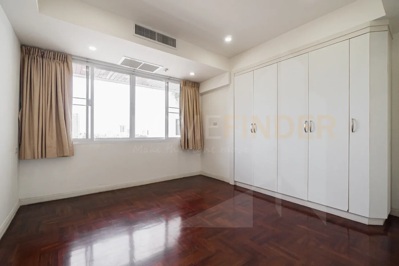 picture Oriental Towers 3 bedrooms, for rent - 7/10