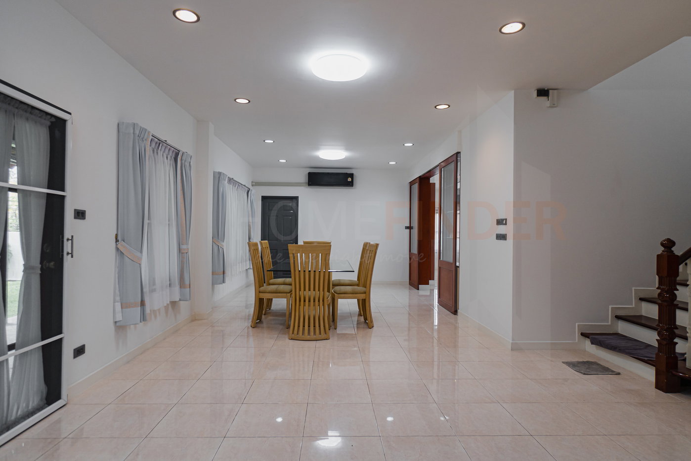 picture Windmill Park 5 bedrooms, for rent - 6/20