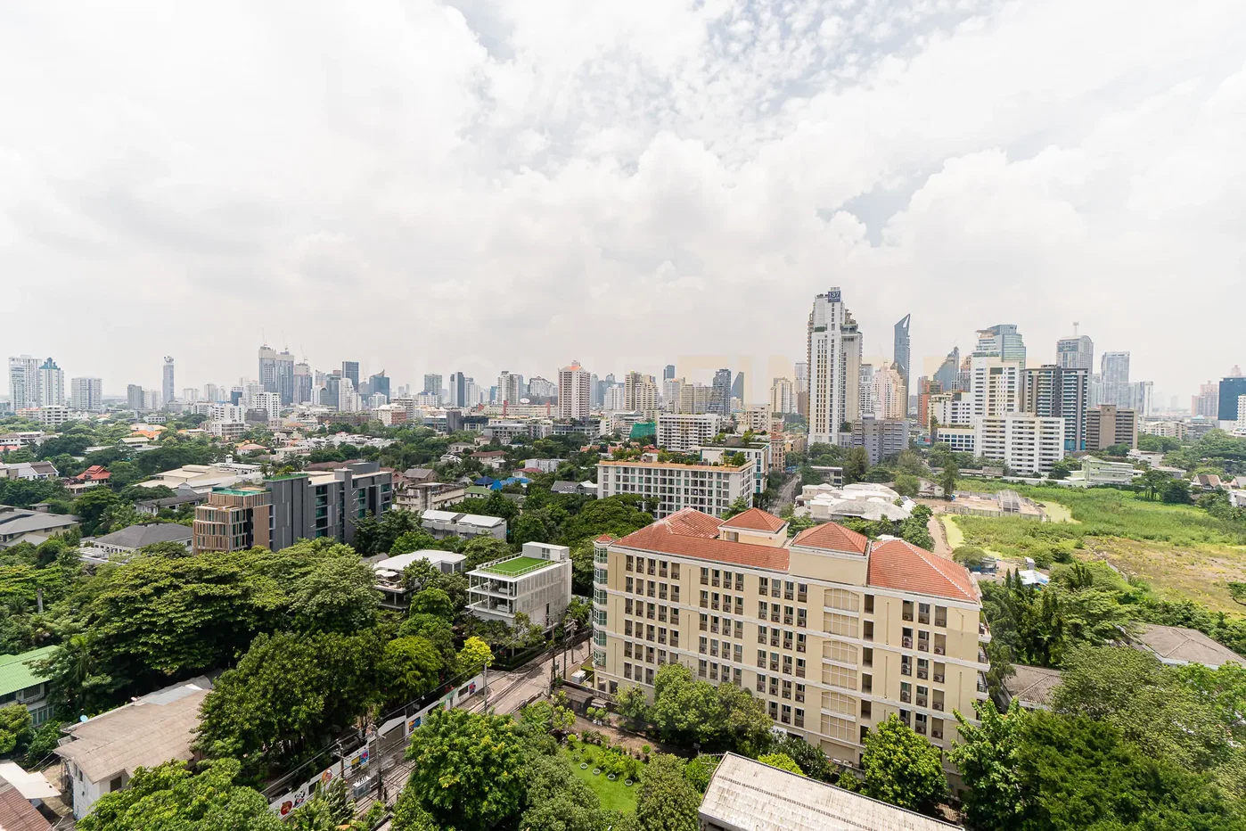 picture Centre Point Residence Phromphong Bangkok 4 bedrooms, for rent - 17/17