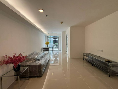 1Bed | 1Bath | BTS Phrom Phong | 70sqm | THB 38,000/mo | Fl.3 — Waterford Diamond Bangkok