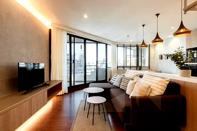 คอนโดให้เช่า : LAKE AVENUE Sukhumvit 16 2 bedrooms, for rent