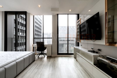 คอนโดให้เช่า : Noble Ploenchit 1 bedroom, for rent
