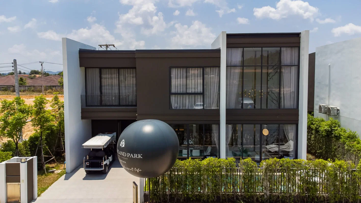 รูป Highland Park Pool Villas Pattaya 4 bedrooms, for sale - รูปที่ 1/15