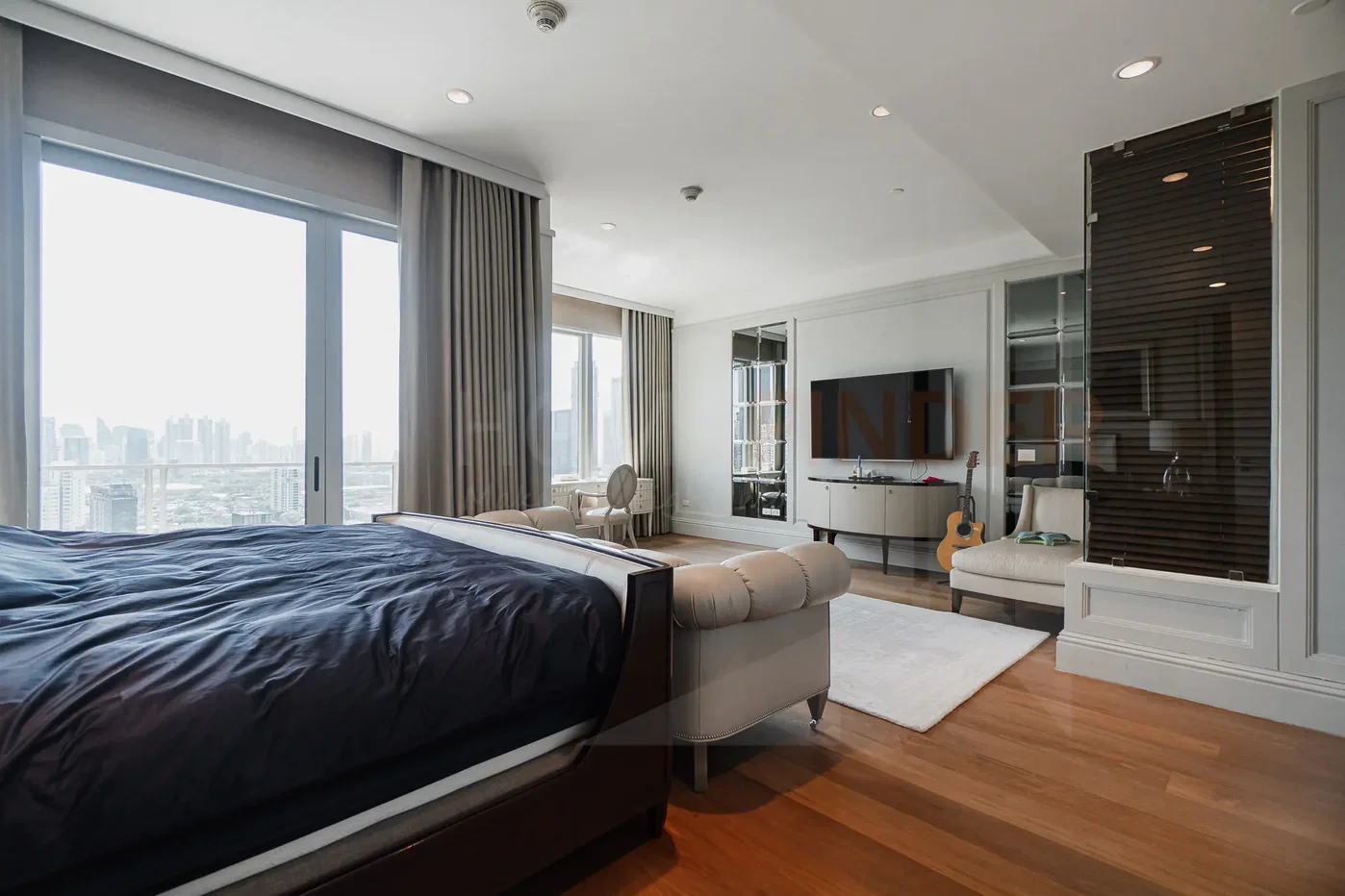picture 185 Rajdamri 3 bedrooms, for sale - 7/24