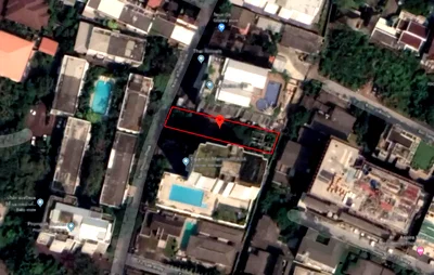 Land for sale Srinakharinwirot University Prasanmit Campus : Land and House in Soi Phrompak studio, for sale