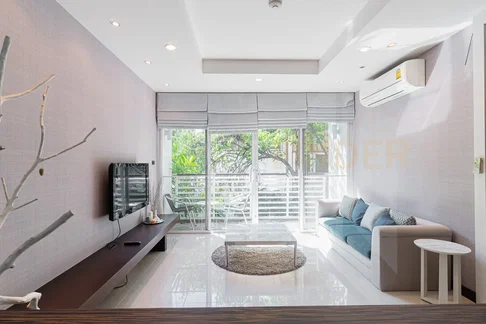 Avenue 61 2 bedrooms, for rent